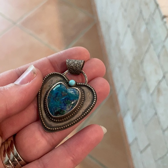 Sterling and turquoise heart pendant - Picture 4 of 4